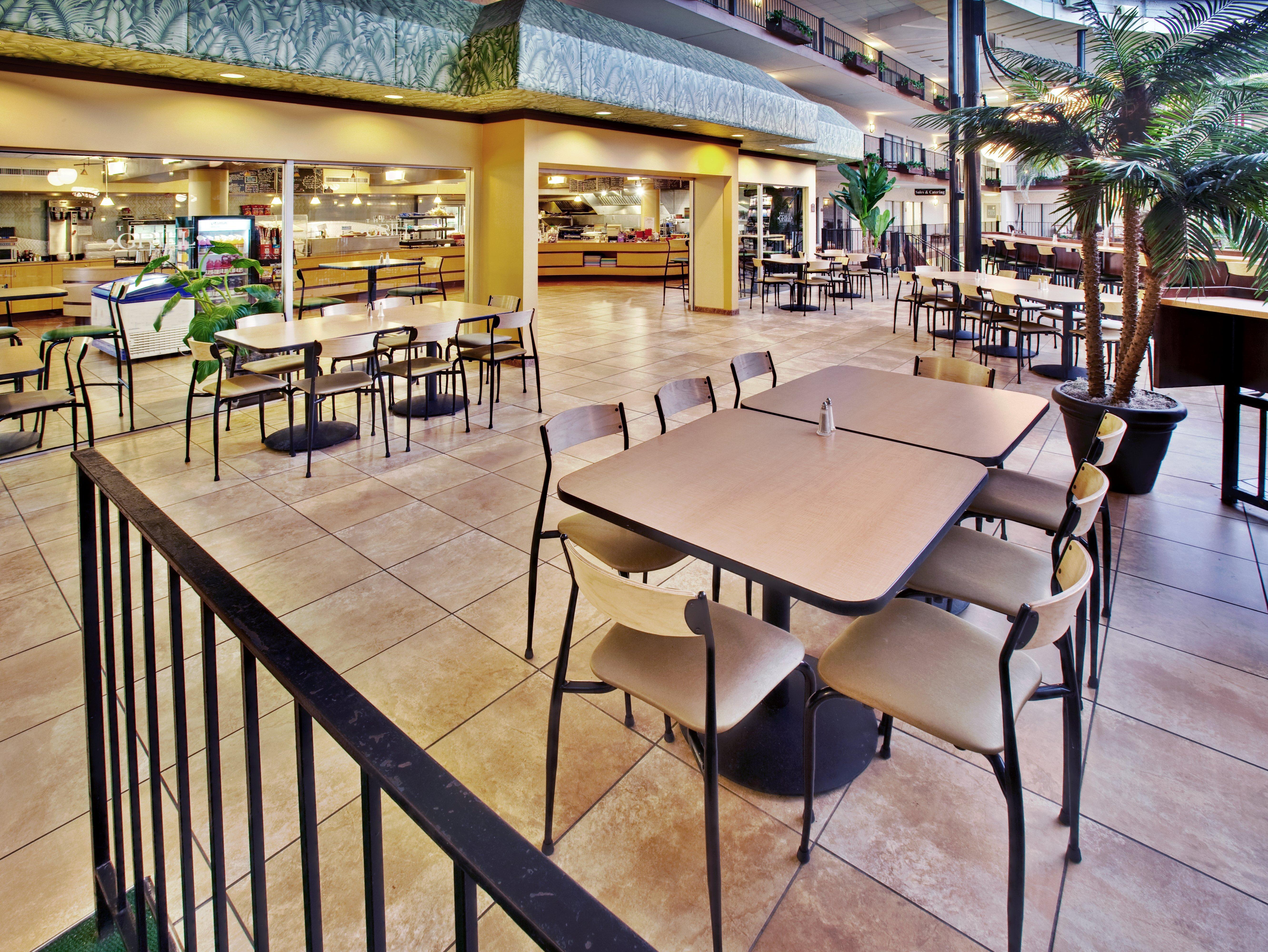 Holiday Inn Des Moines-Airport Conf Center By Ihg Exterior foto