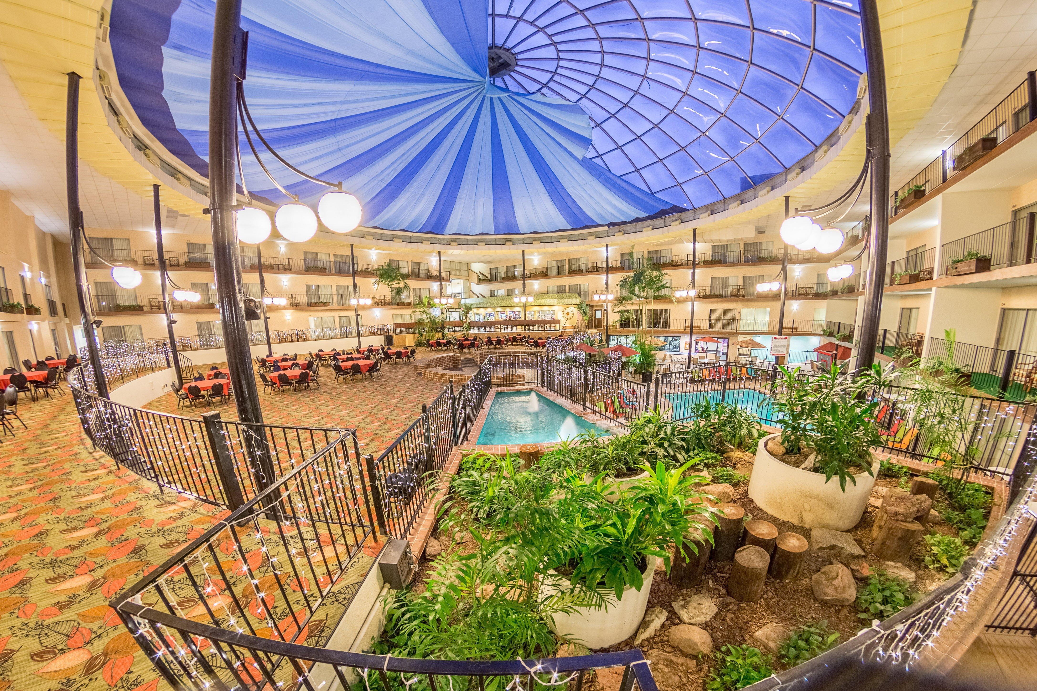 Holiday Inn Des Moines-Airport Conf Center By Ihg Exterior foto