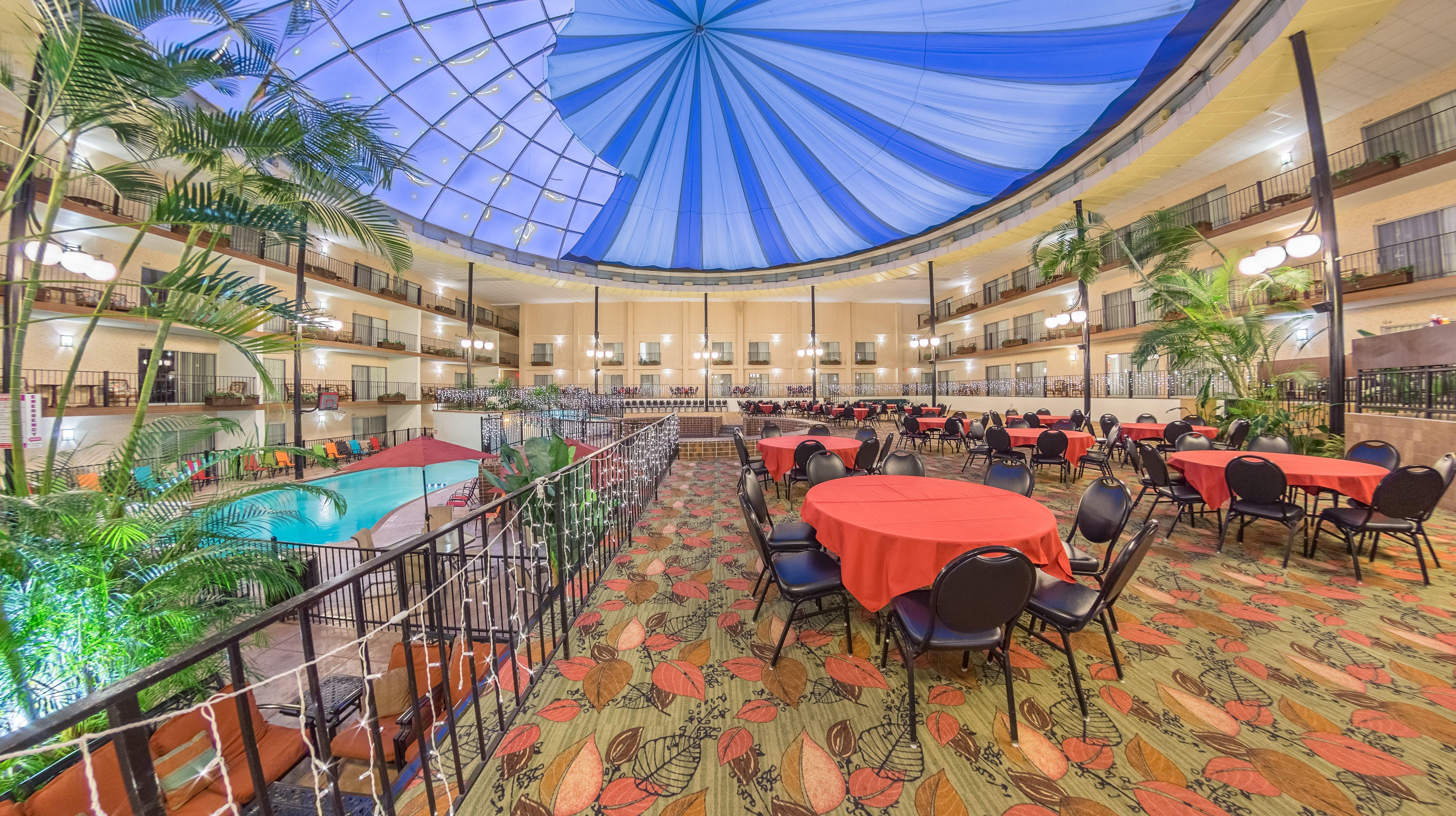 Holiday Inn Des Moines-Airport Conf Center By Ihg Exterior foto