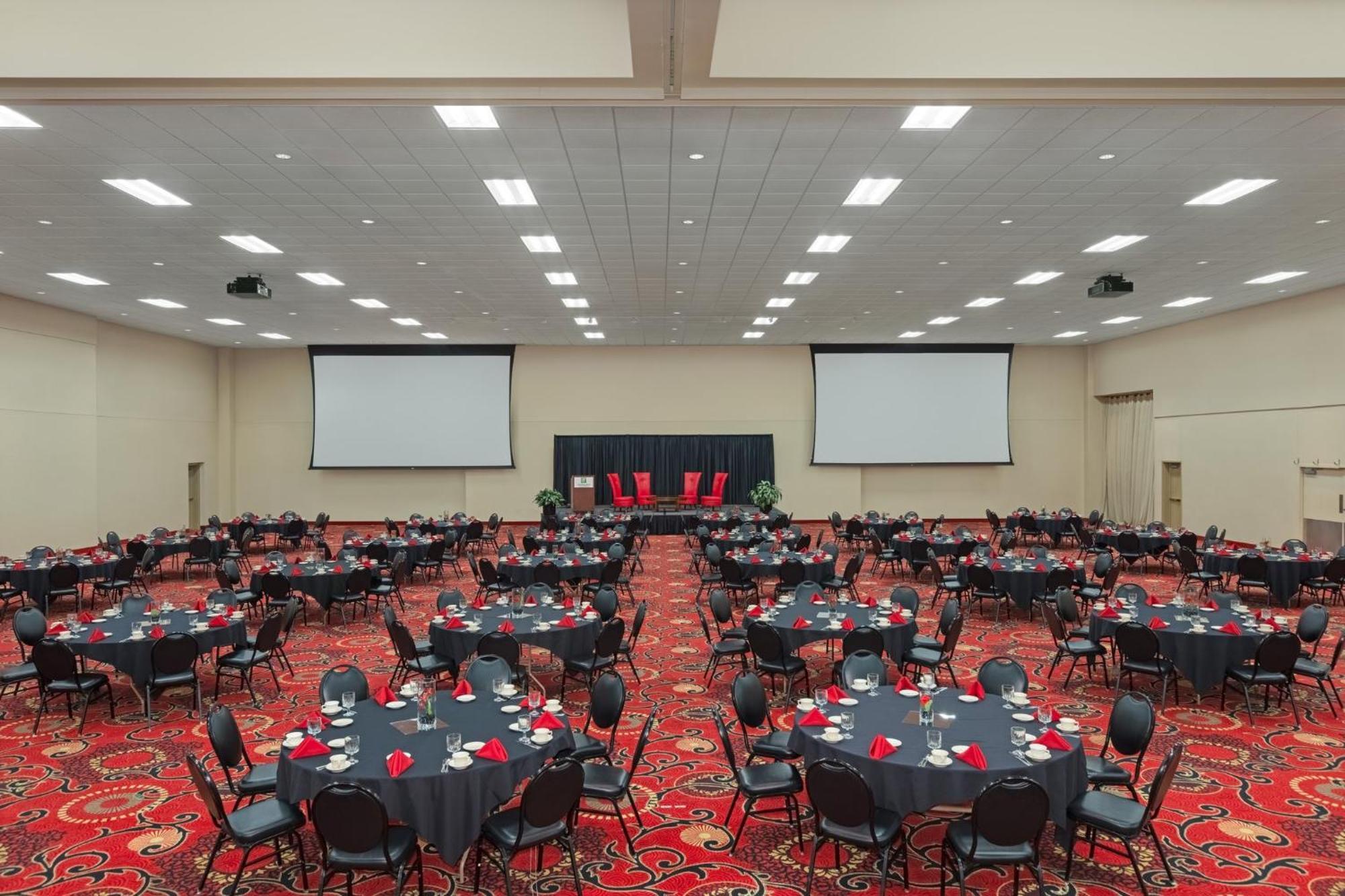 Holiday Inn Des Moines-Airport Conf Center By Ihg Exterior foto